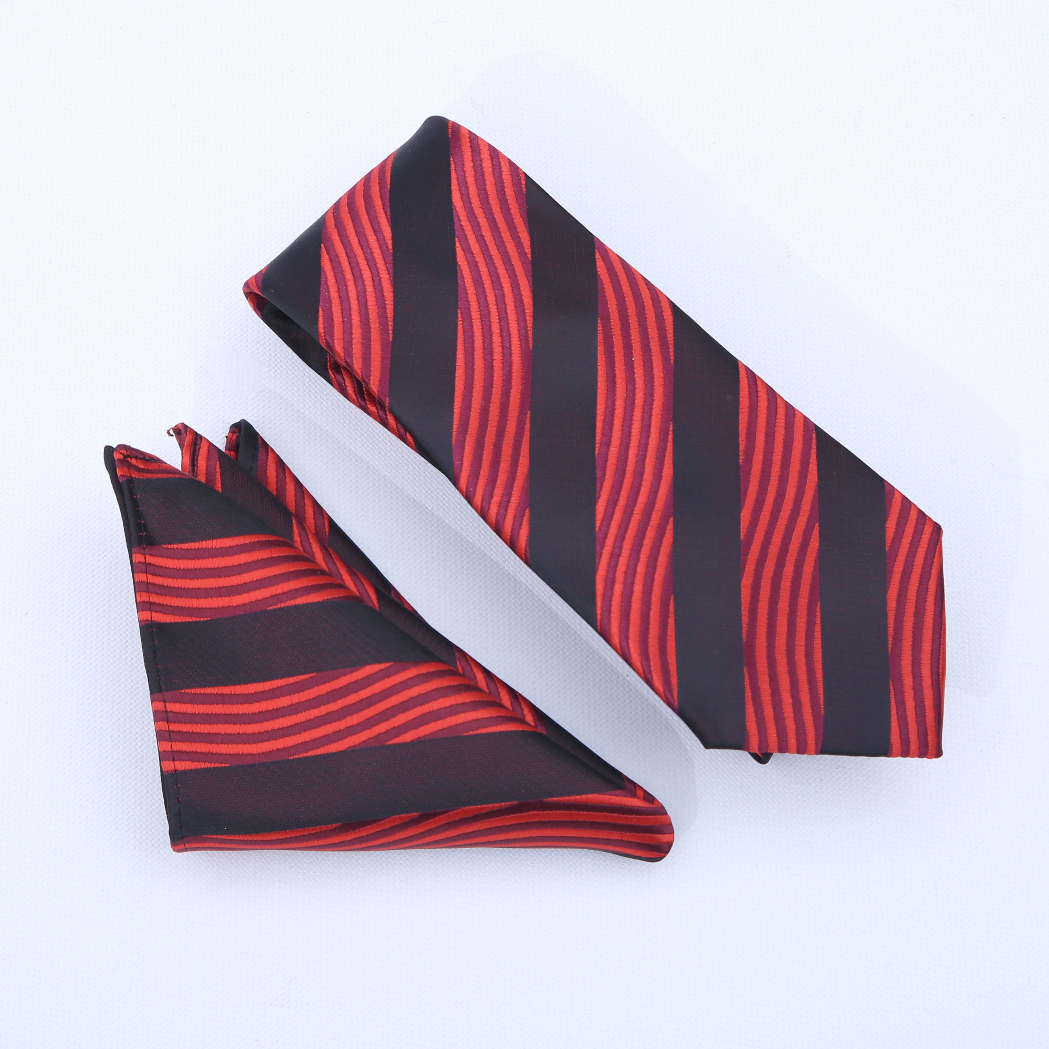 CRIMSON POWER PAIR TIE & POCKET SQUARE