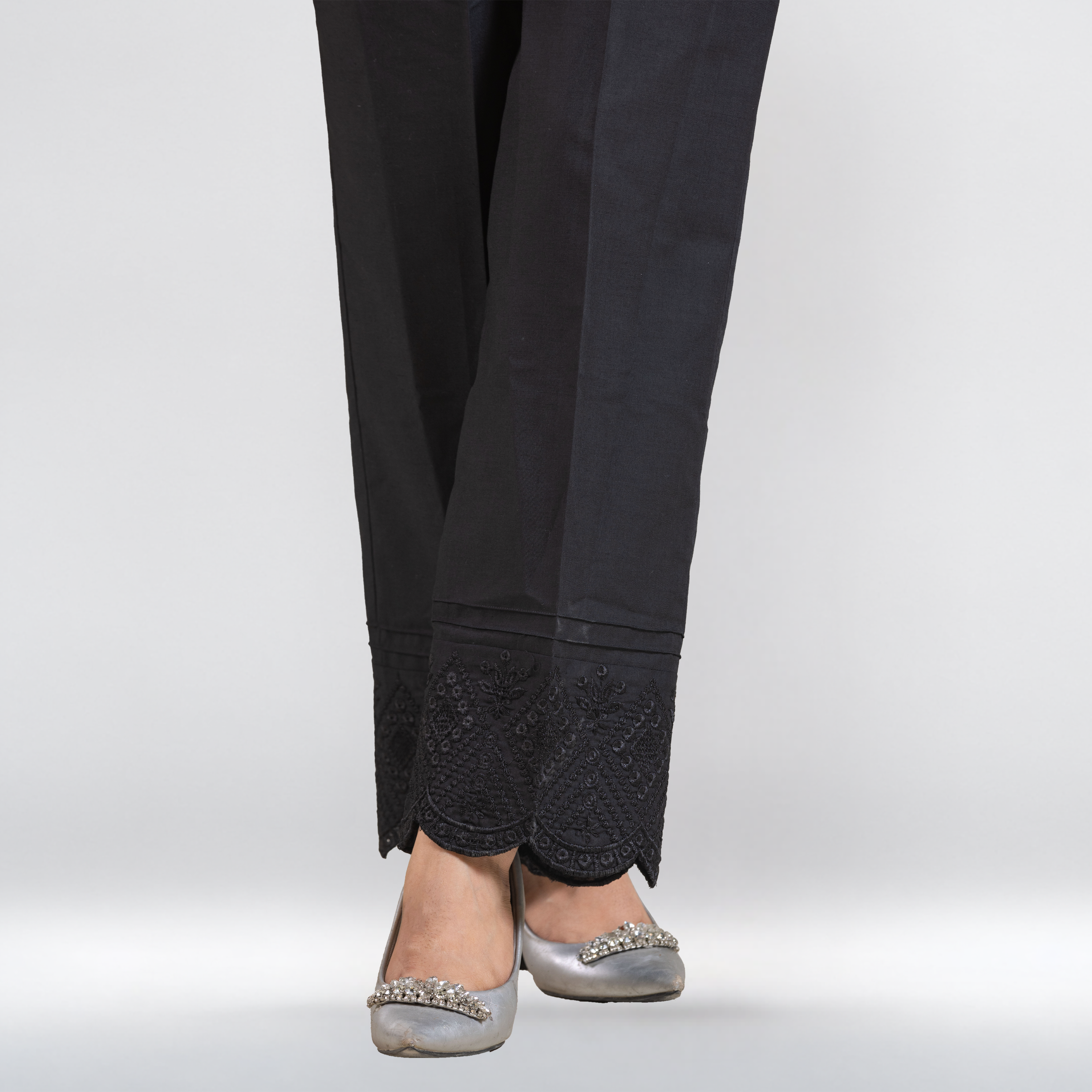 BLACK COTTON EMBROIDERED TROUSER